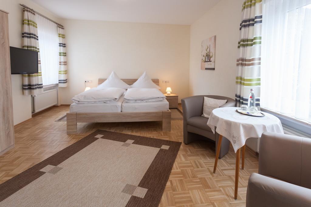 Haus Kesper-Brunen Hotel Willingen  Ruang foto