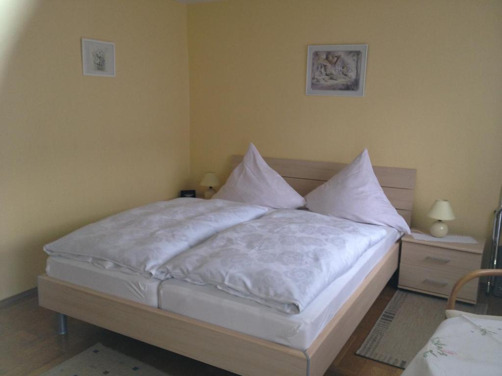 Haus Kesper-Brunen Hotel Willingen  Ruang foto